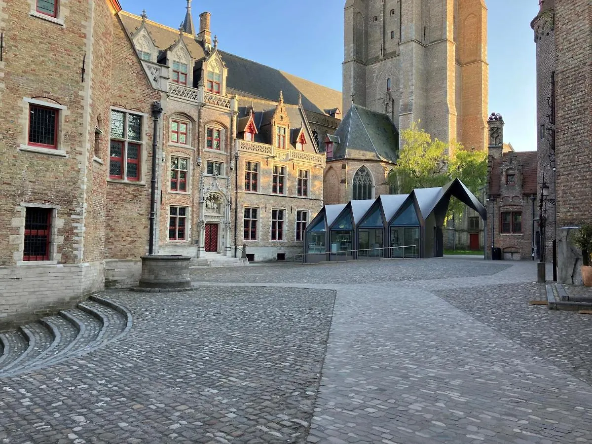 B&B My Suite Home Bruges 5*,